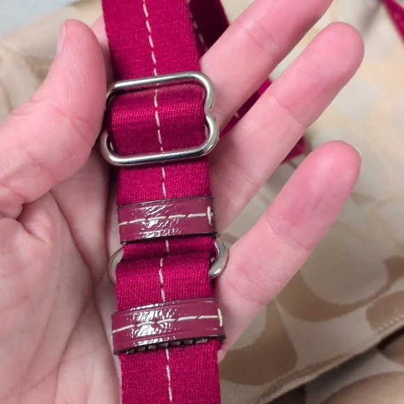 Coach Signature Canvas and Patent Leather Shoulder Bag K1394-29561E - Picture 14 of 15